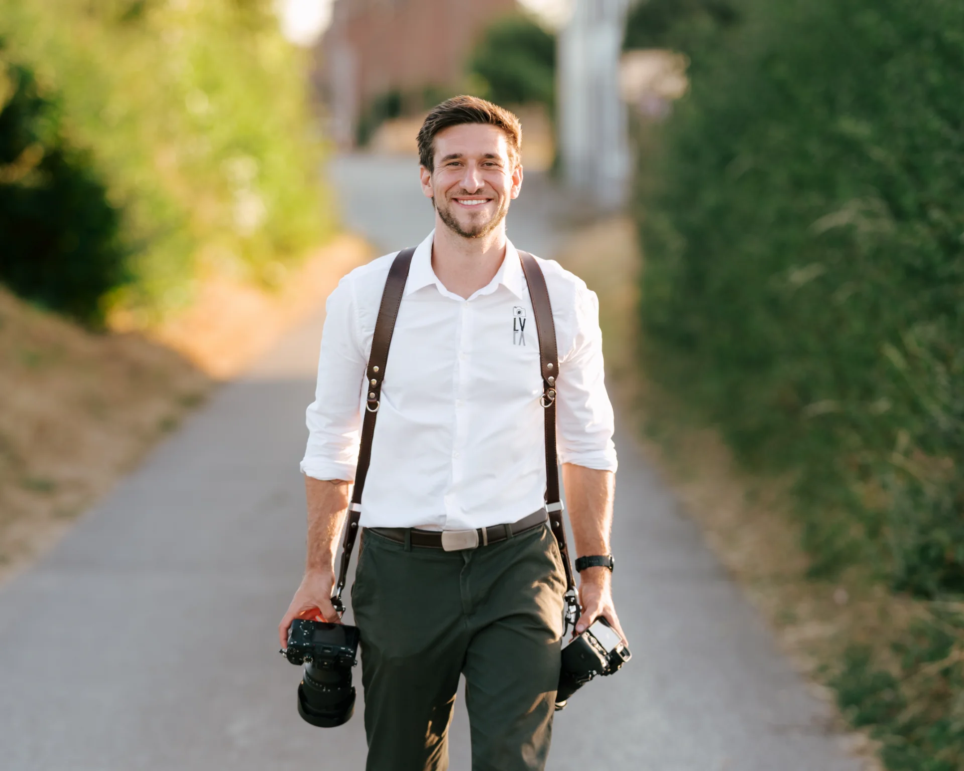 Jeunes mariés photographiés par LV Photographe le jour de leur mariage en Belgique