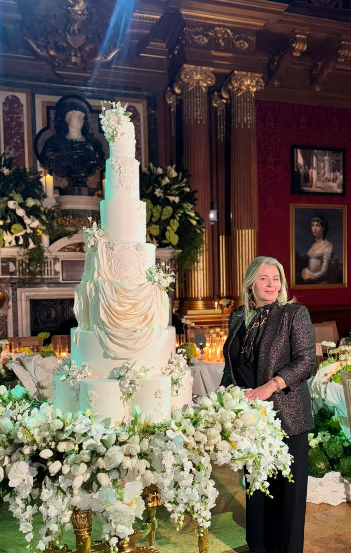 Lyna Wedding Cake